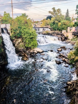 a river in almonte
