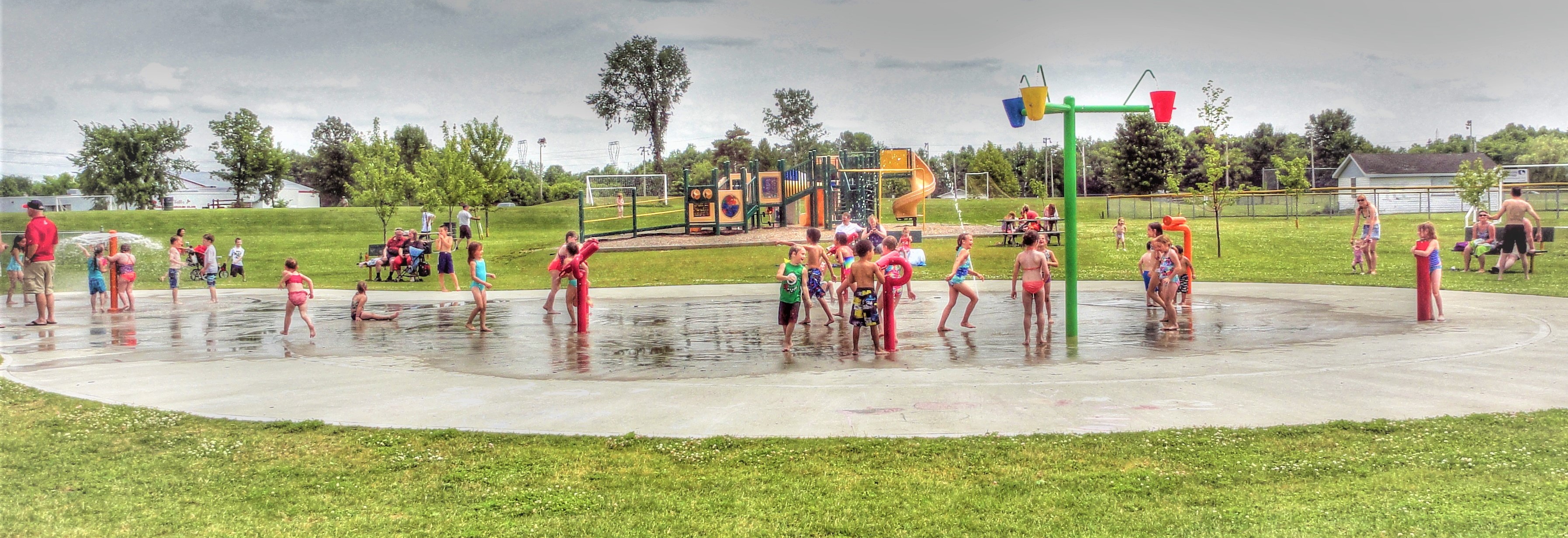 Children playing in in a Splash Pad 