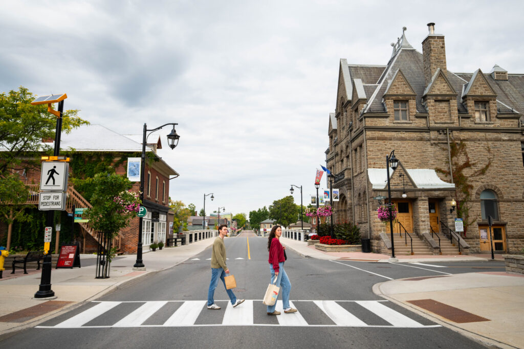 OHTO_CARLETON PLACE_DOWNTOWN_SHOPPING